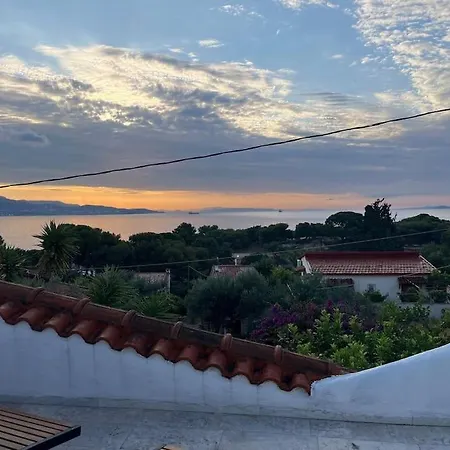 Dom wakacyjny Wunderschoenes Haus Mit Meerblick