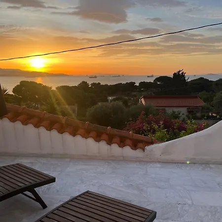 Holiday home Wunderschoenes Haus Mit Meerblick Isthmia