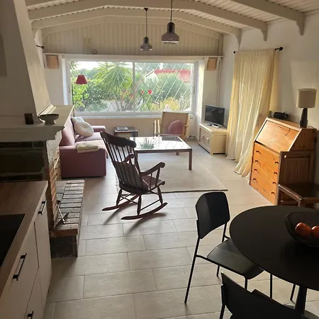 Casa de Férias Wunderschoenes Haus Mit Meerblick Isthmia