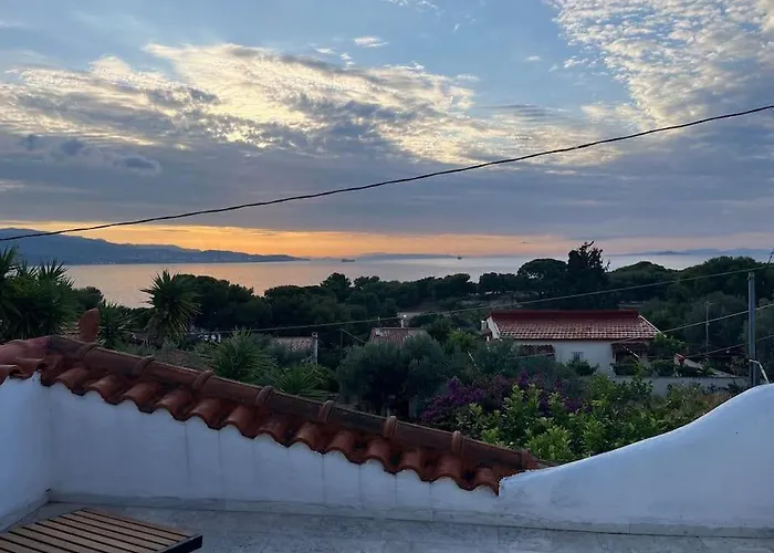 بيت للعطل Wunderschoenes Haus Mit Meerblick